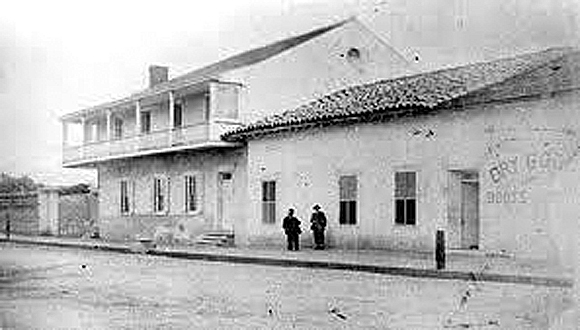 Cooper-Molera Adobe, Monterey, 1830