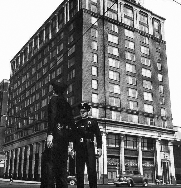 Hollywood Guaranty Building, Hollywood, 1923