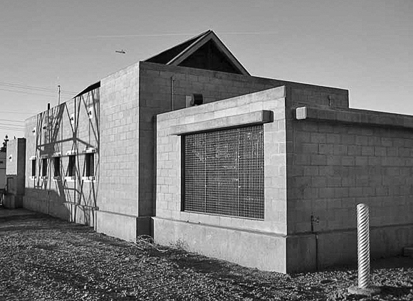 Los Angeles World Airports Runway Lighting Vault Building, Van Nuys, 2006